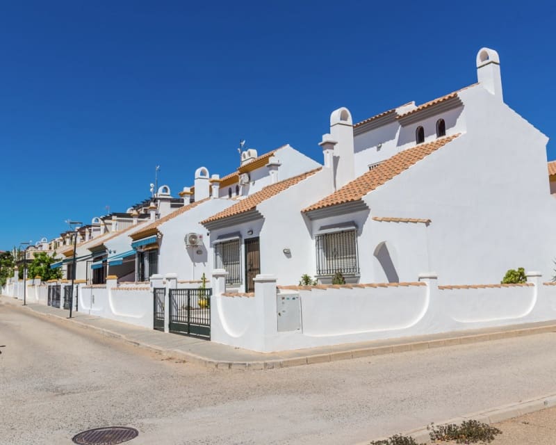 3 quarto Casa em Banda para venda em La Zenia com piscina - 312 000 € (Ref: 9563904)