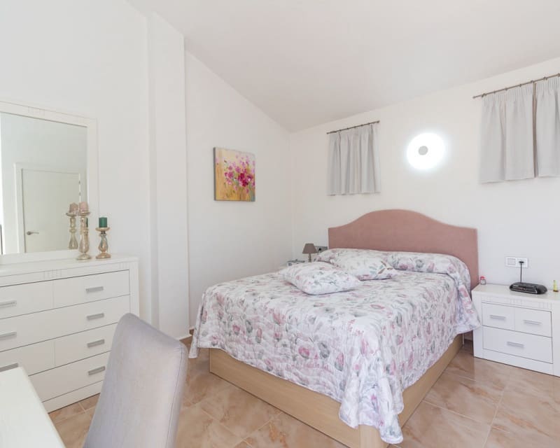 3 quarto Casa em Banda para venda em La Zenia com piscina - 312 000 € (Ref: 9563904)