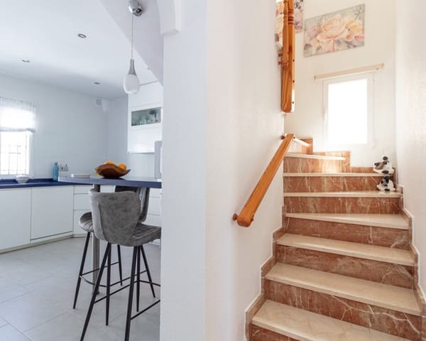 3 quarto Casa em Banda para venda em La Zenia, Orihuela com piscina - 312 000 € (Ref: 9563904)