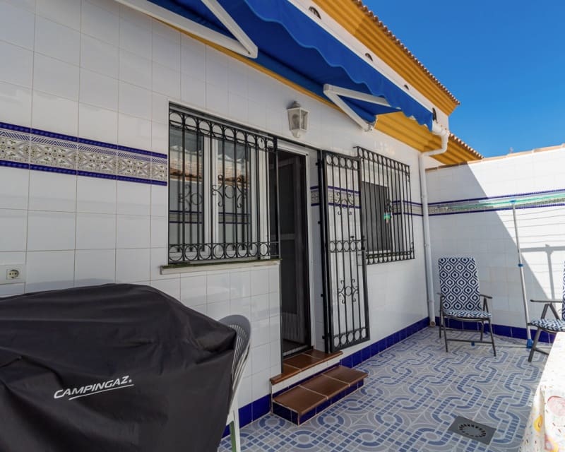 3 quarto Casa em Banda para venda em La Zenia com piscina - 312 000 € (Ref: 9563904)