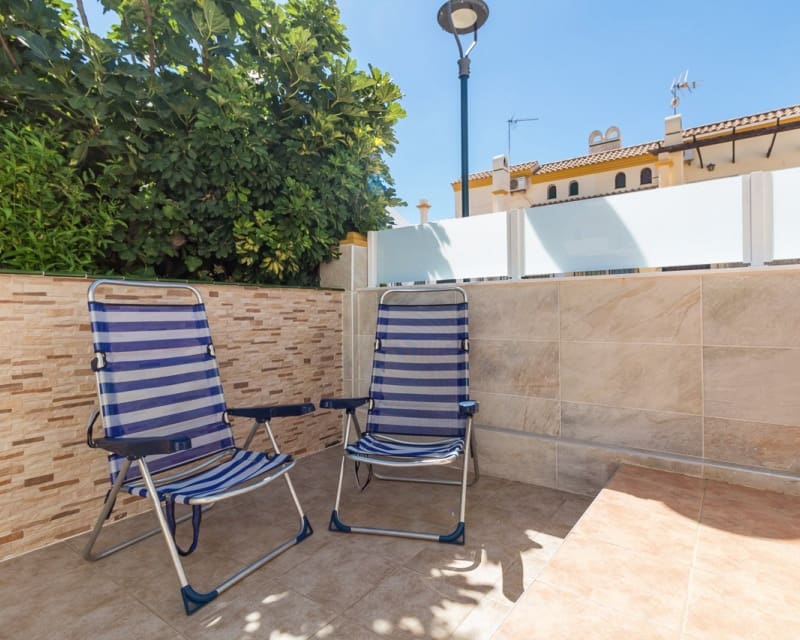 3 quarto Casa em Banda para venda em La Zenia com piscina - 312 000 € (Ref: 9563904)