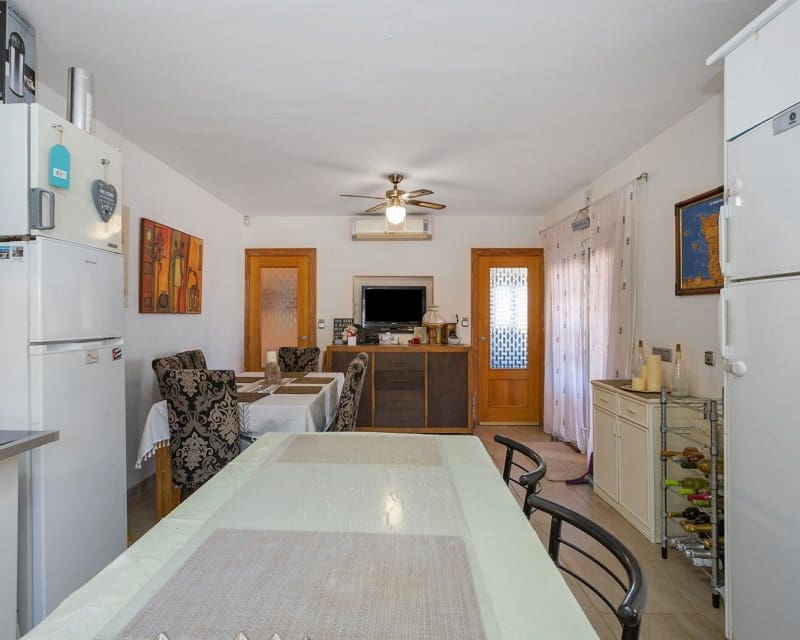 6 Zimmer Villa zu verkaufen in Los Balcones mit Pool - 610.000 € (Ref: 9563906)