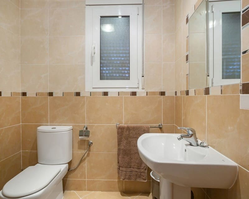 6 Zimmer Villa zu verkaufen in Los Balcones mit Pool - 610.000 € (Ref: 9563906)