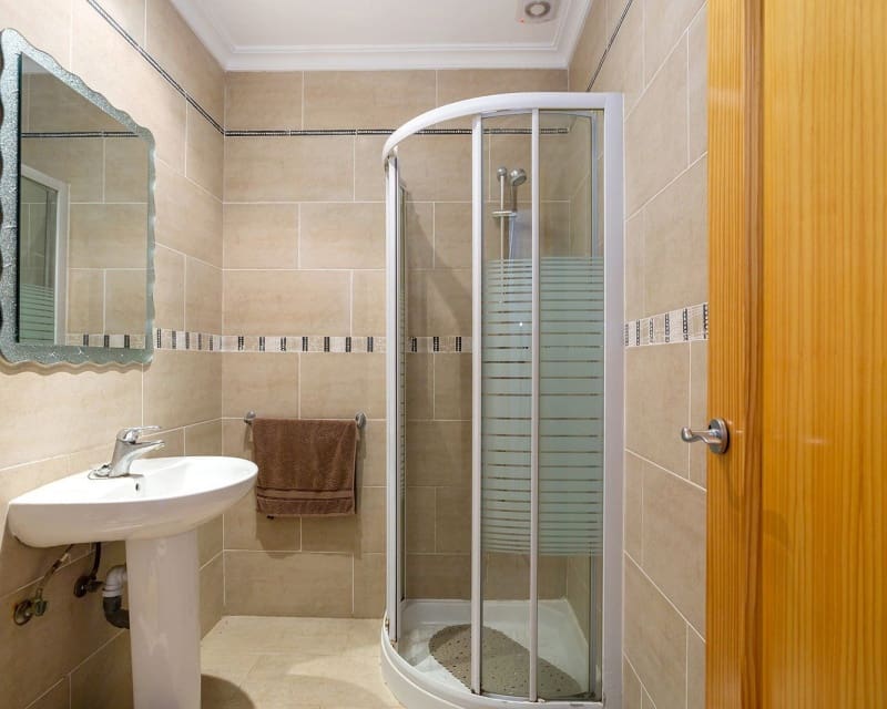 6 Zimmer Villa zu verkaufen in Los Balcones mit Pool - 610.000 € (Ref: 9563906)