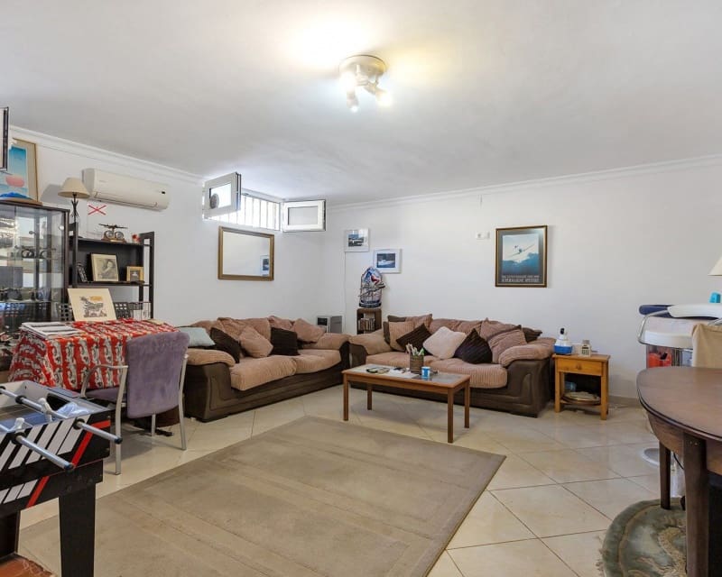 6 Zimmer Villa zu verkaufen in Los Balcones mit Pool - 610.000 € (Ref: 9563906)