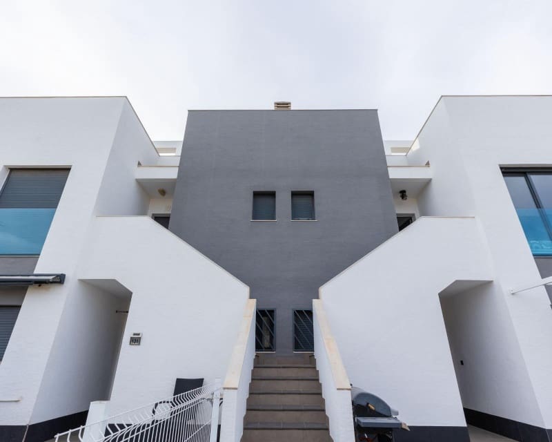 2 chambre Appartement à vendre à Punta Prima avec piscine - 289 900 € (Ref: 9563907)