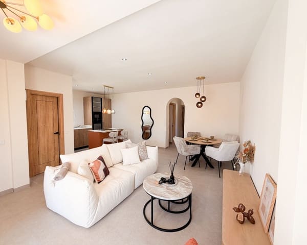 Chalet de 2 habitaciones en Playa Flamenca, Orihuela en venta con piscina - 379.000 € (Ref: 9563908)