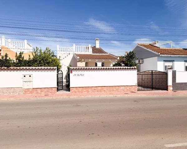 Chalet de 2 habitaciones en Playa Flamenca, Orihuela en venta con piscina - 379.000 € (Ref: 9563908)