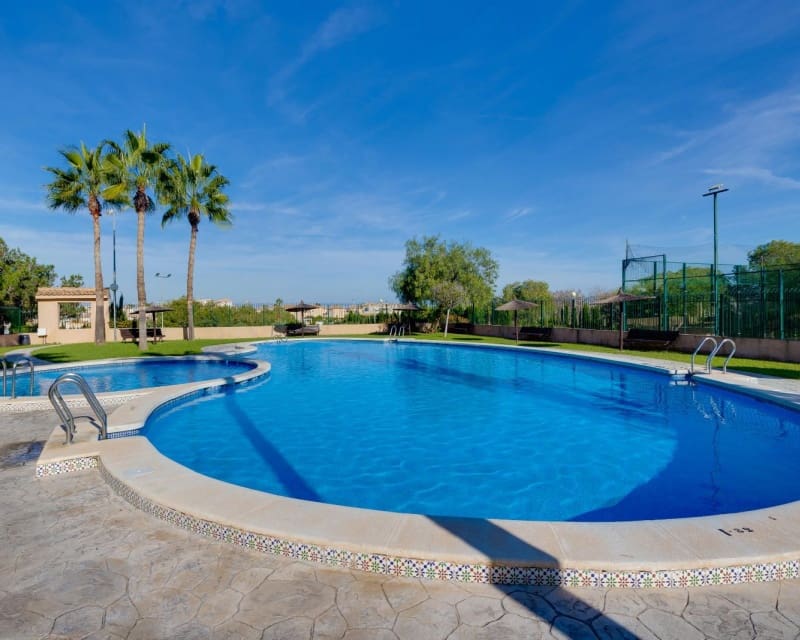 Apartamento de 2 habitaciones en Los Altos en venta con piscina - 174.969 € (Ref: 9563909)