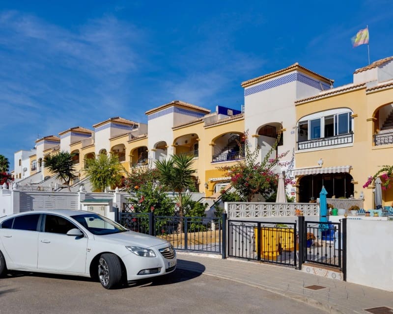 Apartamento de 2 habitaciones en Los Altos en venta con piscina - 174.969 € (Ref: 9563909)