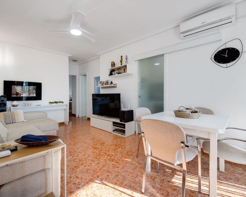 Apartamento de 2 habitaciones en Los Altos en venta con piscina - 174.969 € (Ref: 9563909)