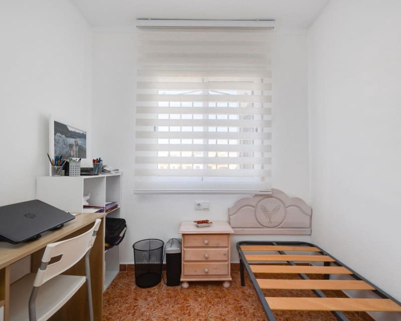 Apartamento de 2 habitaciones en Los Altos en venta con piscina - 174.969 € (Ref: 9563909)