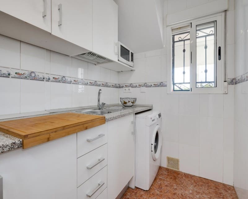 Apartamento de 2 habitaciones en Los Altos en venta con piscina - 174.969 € (Ref: 9563909)