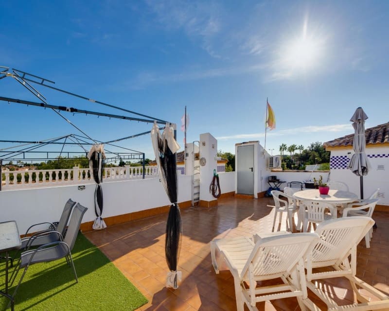 Apartamento de 2 habitaciones en Los Altos en venta con piscina - 174.969 € (Ref: 9563909)