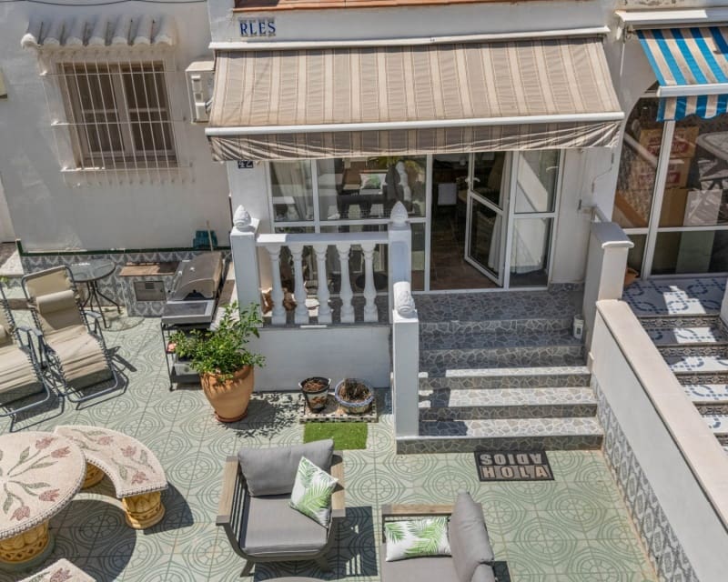 2 soverom Leilighet til salgs i Los Balcones med svømmebasseng - € 145 000 (Ref: 9563910)