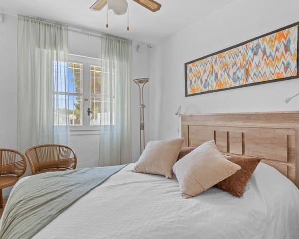 2 soverom Leilighet til salgs i Los Balcones med svømmebasseng - € 145 000 (Ref: 9563910)