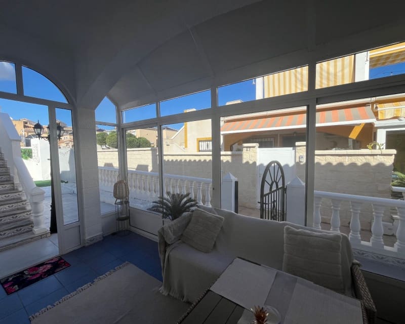 2 quarto Bungalow para venda em Orihuela Costa com piscina - 209 999 € (Ref: 9563913)