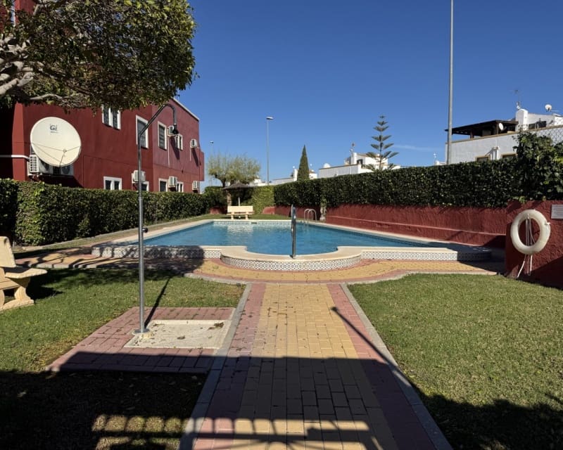 2 sovrum Lägenhet till salu i Los Altos med pool - 179 995 € (Ref: 9563914)