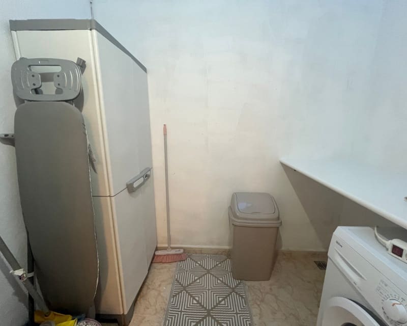 3 makuuhuone Huvila myytävänä paikassa La Florida mukana uima-altaan - 239 999 € (Ref: 9563915)