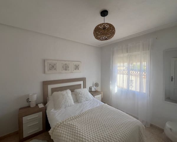 3 quarto Moradia para venda em La Florida, Orihuela com piscina - 239 999 € (Ref: 9563915)