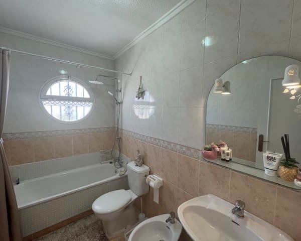 3 quarto Moradia para venda em La Florida, Orihuela com piscina - 239 999 € (Ref: 9563915)