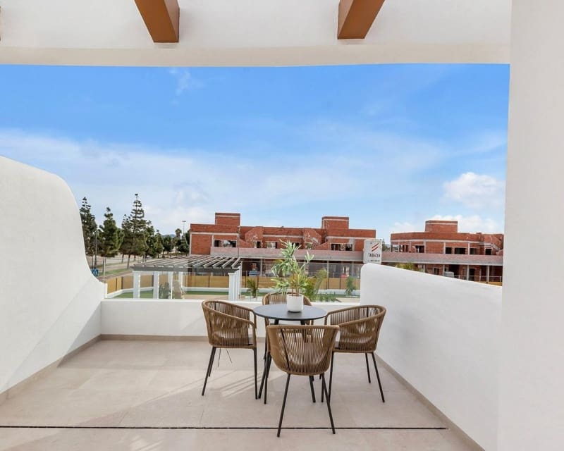 2 soverom Leilighet til salgs i Los Alcazares med svømmebasseng - € 269 900 (Ref: 9568189)