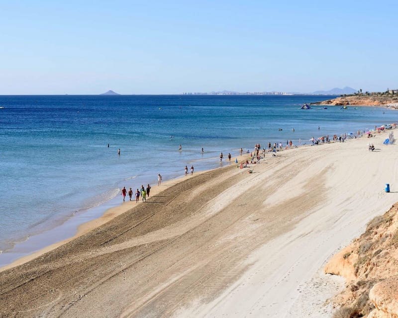 3 slaapkamer Villa te koop in Pilar de la Horadada met zwembad - € 539.900 (Ref: 9619036)