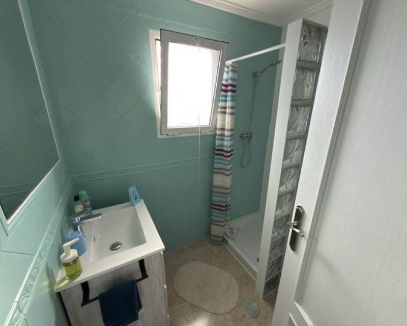 Chalet de 5 habitaciones en Villamartin en venta con piscina - 399.000 € (Ref: 9626757)