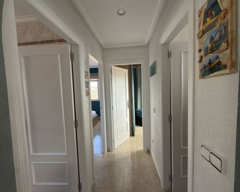 Chalet de 5 habitaciones en Villamartin en venta con piscina - 399.000 € (Ref: 9626757)