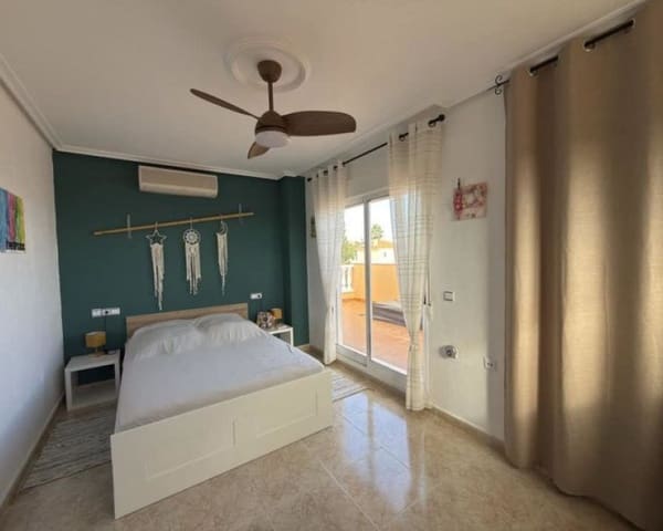 Chalet de 5 habitaciones en Villamartin, Orihuela en venta con piscina - 399.000 € (Ref: 9626757)