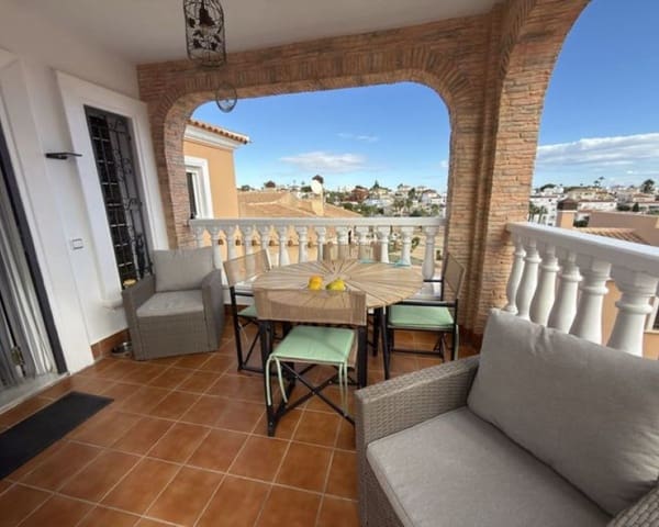 Chalet de 5 habitaciones en Villamartin, Orihuela en venta con piscina - 399.000 € (Ref: 9626757)