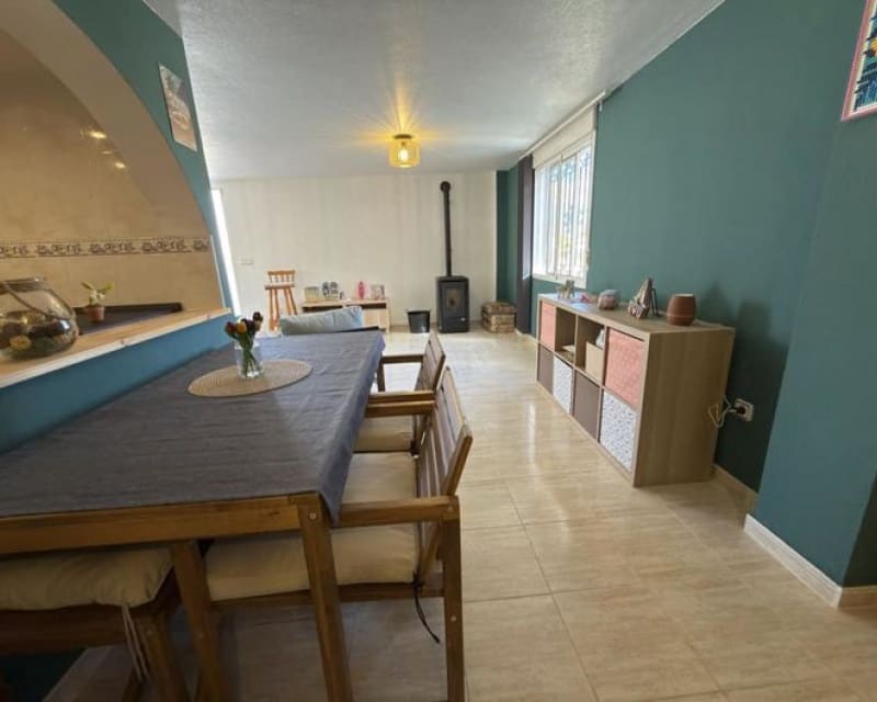 Chalet de 5 habitaciones en Villamartin en venta con piscina - 399.000 € (Ref: 9626757)