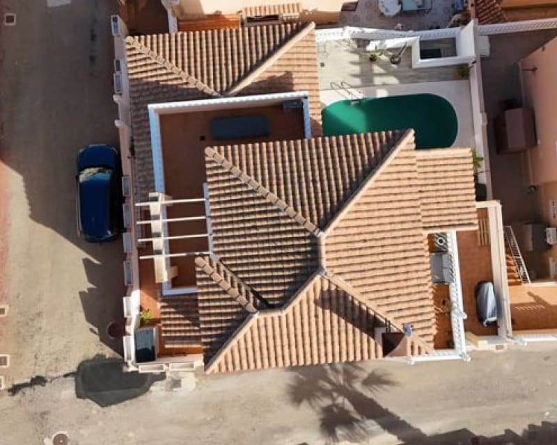 Chalet de 5 habitaciones en Villamartin en venta con piscina - 399.000 € (Ref: 9626757)