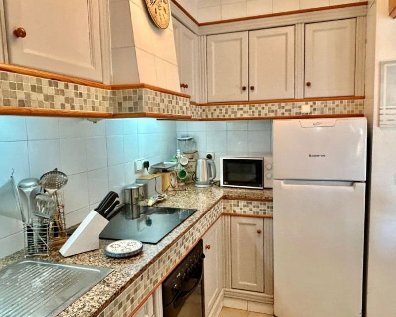 2 soveværelse Bungalow til salg i Villamartin med swimmingpool - € 197.000 (Ref: 9626760)