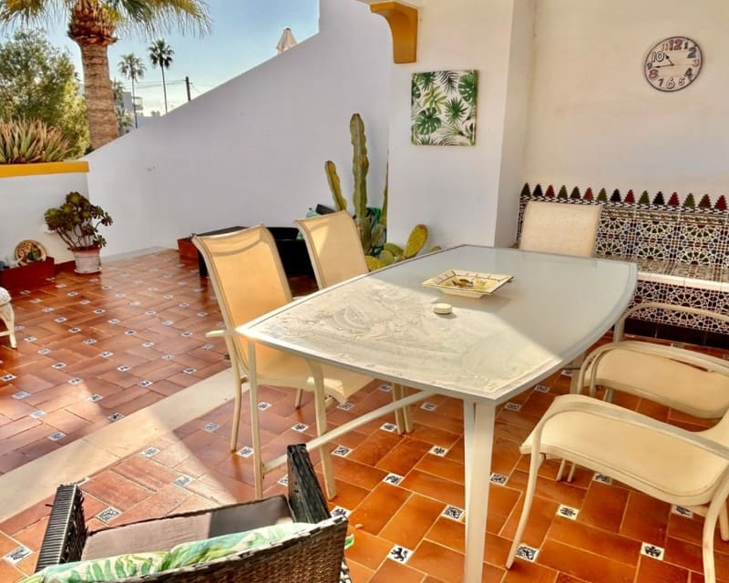 2 soveværelse Bungalow til salg i Villamartin med swimmingpool - € 197.000 (Ref: 9626760)