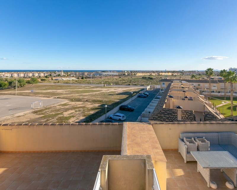 2 soverom Leilighet til salgs i Cabo Roig med svømmebasseng - € 174 900 (Ref: 9626761)