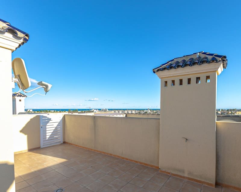 2 soverom Leilighet til salgs i Cabo Roig med svømmebasseng - € 174 900 (Ref: 9626761)