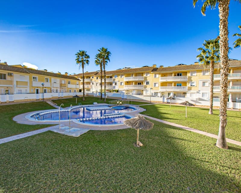 2 soverom Leilighet til salgs i Cabo Roig med svømmebasseng - € 174 900 (Ref: 9626761)