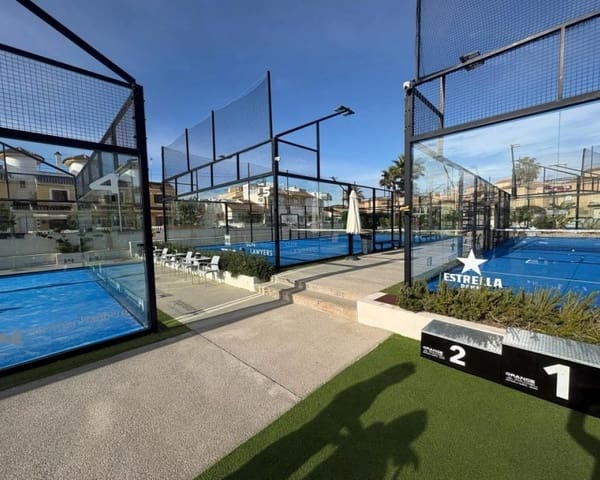 2 soveværelse Lejlighed til salg i Playa Flamenca, Orihuela med swimmingpool - € 142.000 (Ref: 9626766)