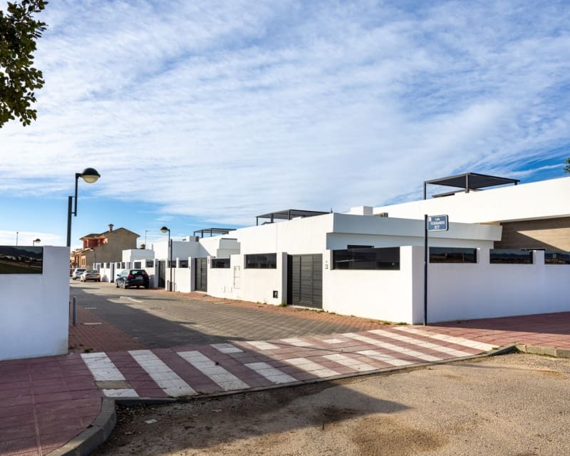 3 makuuhuone Huvila myytävänä paikassa Torre-Pacheco mukana uima-altaan - 335 000 € (Ref: 9626767)