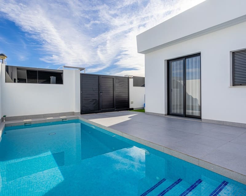 3 makuuhuone Huvila myytävänä paikassa Torre-Pacheco mukana uima-altaan - 335 000 € (Ref: 9626767)