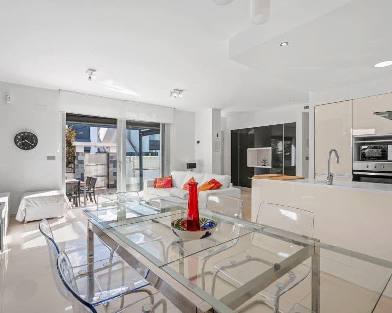 3 soveværelse Villa til salg i Ciudad Quesada med swimmingpool - € 425.000 (Ref: 9626768)