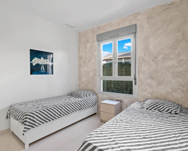 3 soveværelse Villa til salg i Ciudad Quesada med swimmingpool - € 425.000 (Ref: 9626768)