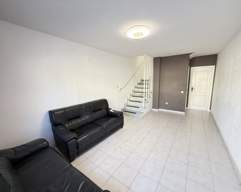 2 bedroom Townhouse for sale in La Florida with pool - € 189,995 (Ref: 9626770)