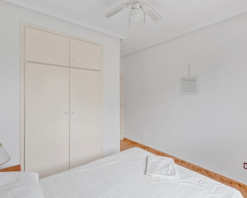 2 soverom Leilighet til salgs i Villamartin med svømmebasseng - € 124 900 (Ref: 9626772)