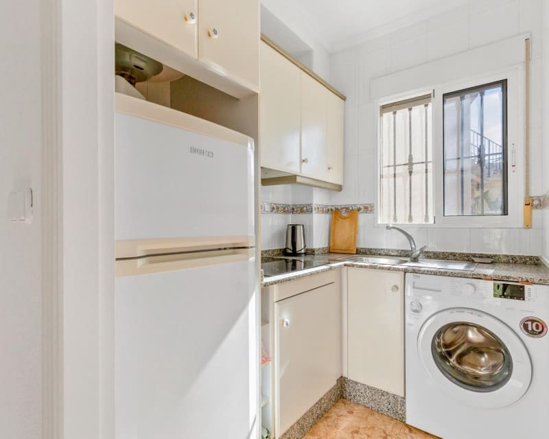 2 soverom Leilighet til salgs i Villamartin med svømmebasseng - € 124 900 (Ref: 9626772)