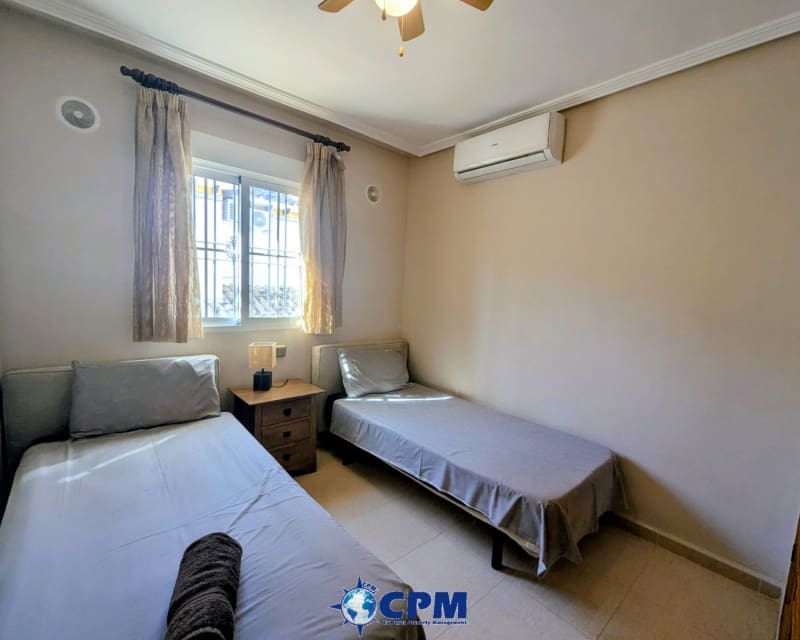 3 bedroom Villa for sale in Cabo Roig with pool - € 205,000 (Ref: 9626774)