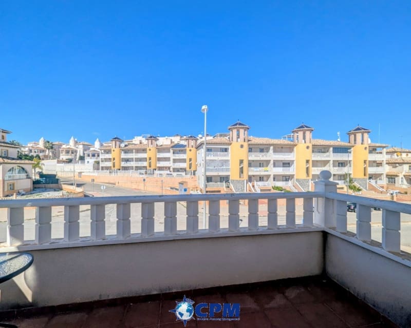 3 bedroom Villa for sale in Cabo Roig with pool - € 205,000 (Ref: 9626774)