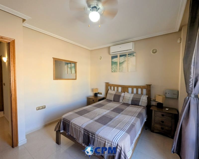 3 bedroom Villa for sale in Cabo Roig with pool - € 205,000 (Ref: 9626774)