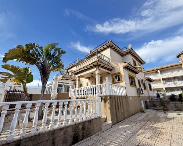 2 slaapkamer Villa te koop in Villamartin, Orihuela met zwembad - € 189.995 (Ref: 9626775)